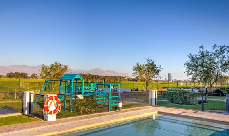 To Let 1 Bedroom Property for Rent in Somerset West Western Cape